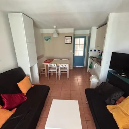 T2 Ocean Piscine Golf Apartment *