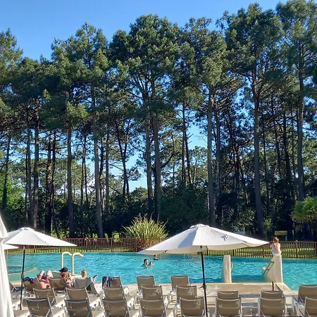 T2 Ocean Piscine Golf Apartment *