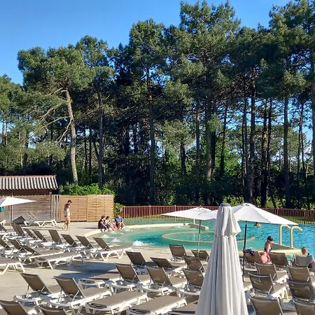 T2 Ocean Piscine Golf