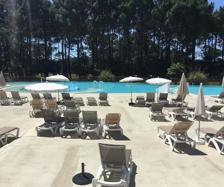 T2 Ocean Piscine Golf