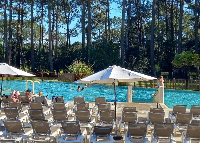 T2 Ocean Piscine Golf Lacanau